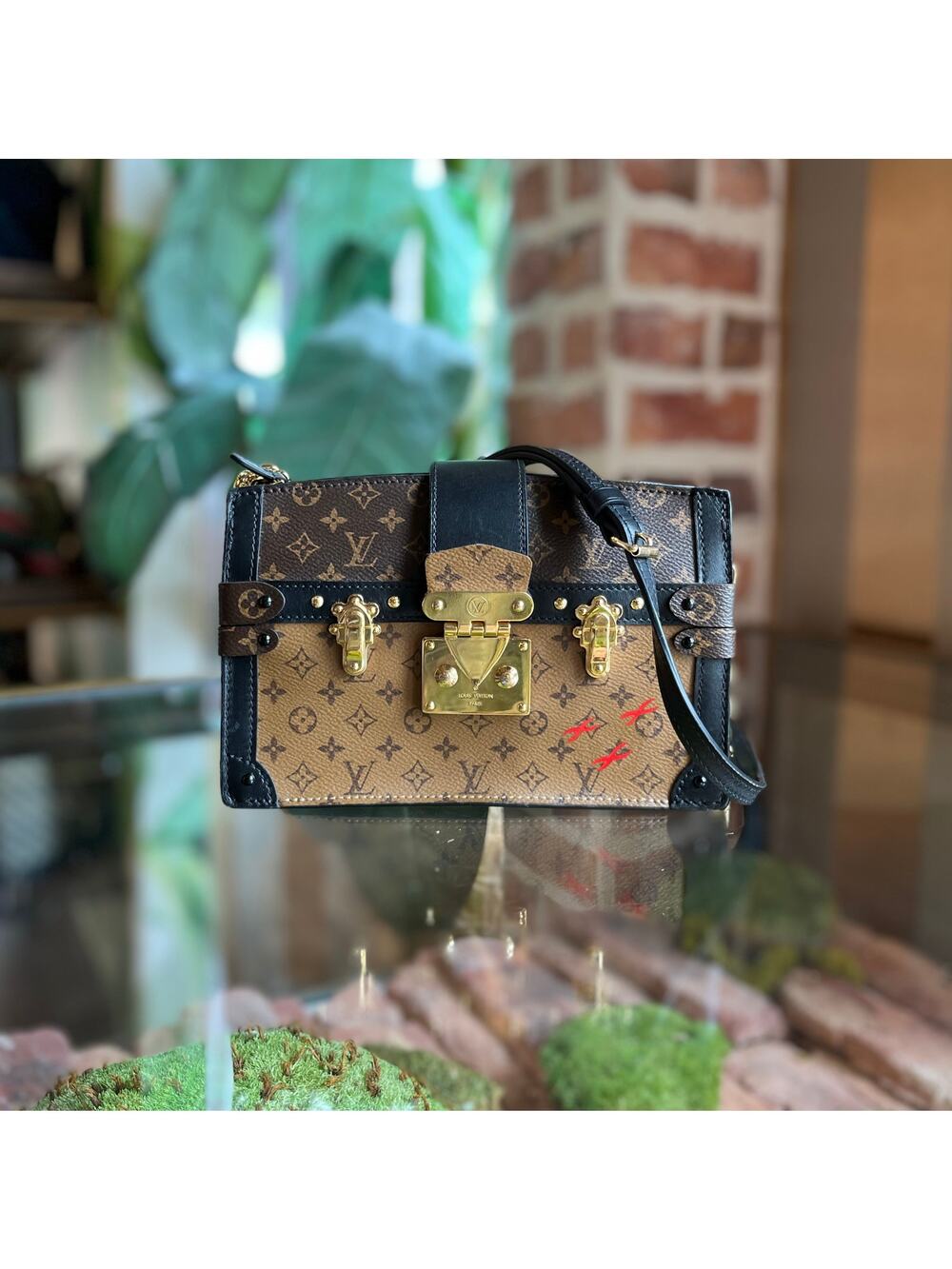 LOUIS VUITTON Trunk Clutch Reverse Monogram Canvas Clutch